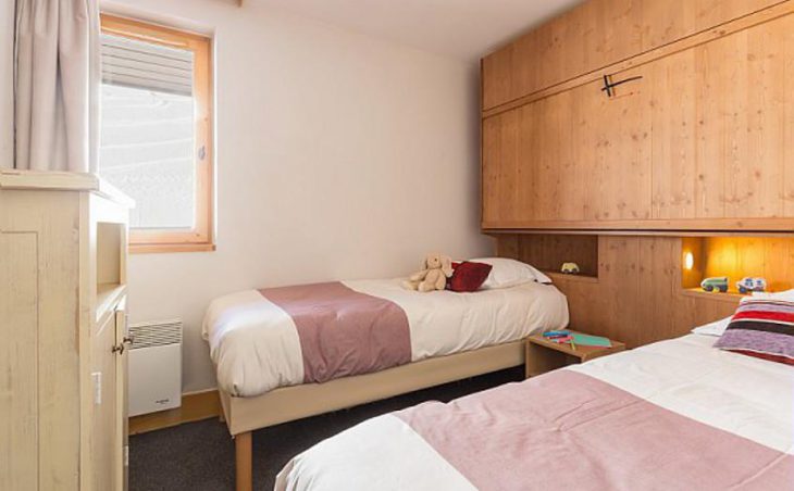 Les Nereides, La Plagne, Twin Bedroom 2